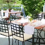 Hotel Logis Restaurant Le Castel Fleuri Saint-Jean-en-Royans