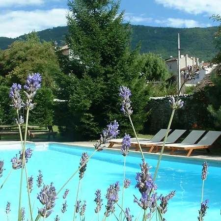 Logis Restaurant Le Castel Fleuri Saint-Jean-en-Royans