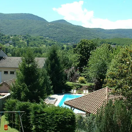 Logis Restaurant Le Castel Fleuri 2* Saint-Jean-en-Royans
