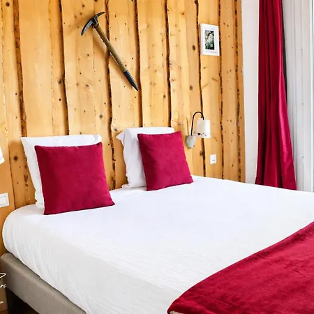 Logis Restaurant Le Castel Fleuri Hotel