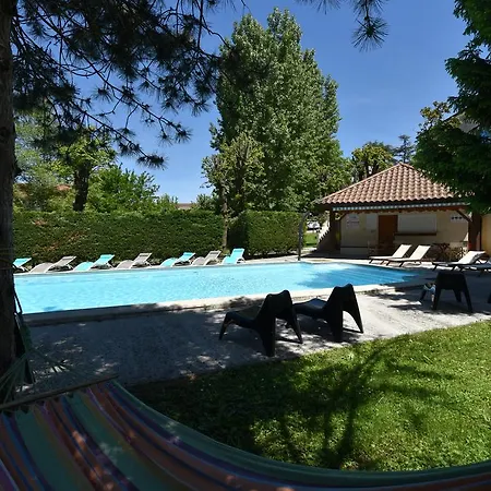 Logis Restaurant Le Castel Fleuri Saint-Jean-en-Royans