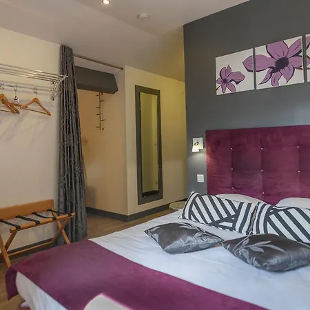 Le Castel Fleuri Hotel