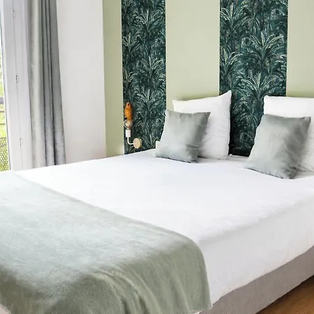 Hotel Le Castel Fleuri 2*