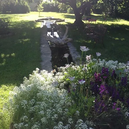 Hotell Logis Restaurant Le Castel Fleuri